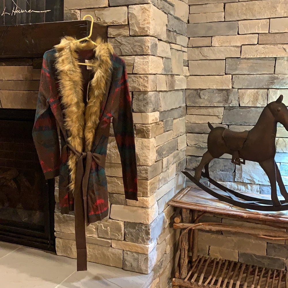 Tasha Polizzi Berlin Blanket Cardigan - Picture 3 of 15